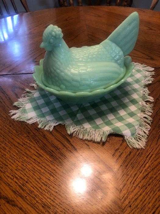Vintage Jadeite Hen On Nest
