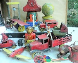 Just a sampling of the antique tin children's (adult) toys....lots more not photographed.