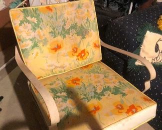 oh, who doesn't envision Bette Davis sitting here?