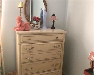 is that a PINK POODLE on the left there?