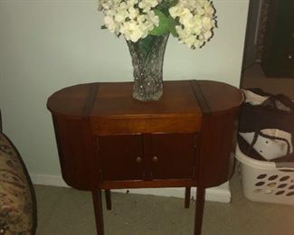 side table is going for the Billie Holiday look