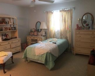 this room has been cleared of spirits, except good-energy spirits, we like those spirits