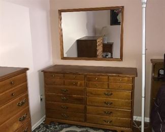 Mirror, carpet, dresser