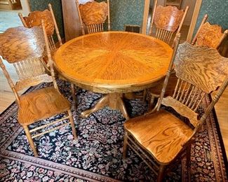 48” Golden Oak Round Pedestal Clawfoot Dining Table w/ 20” leaf, 6 carved chairs $325