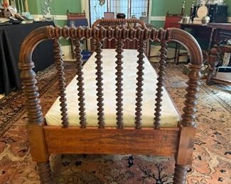 Beautiful Handmade Twin Spindle Bed (Photo 2 of 2)