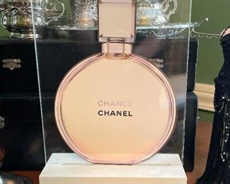 Chanel Store Display (Chance Perfume)