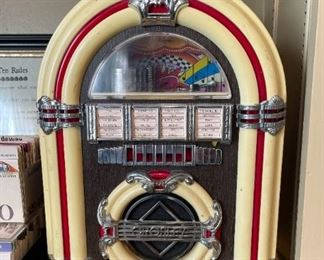 Crosley Jukebox Radio & Tape Player