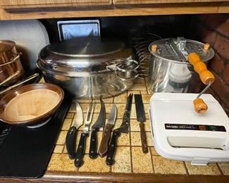 Roaster / Roasting Pan, Popcorn Maker, Waffle Maker, Cutlery