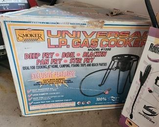 $90.00, Universal LP gas cooker