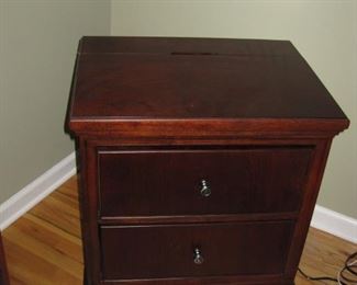 $80.00 each, Bedside tables there is a pair, by Universal furniture, excellent condition