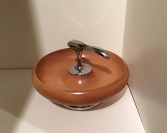 Hellerware wooden bowl with nut cracker