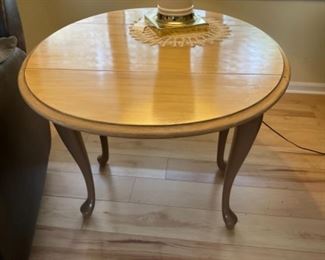 32 inch Oval Blonde Drop Leaf Side Table 