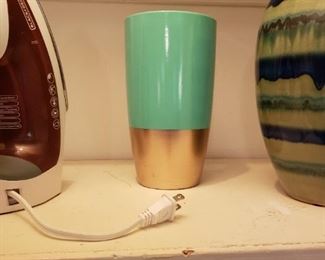 Flower vase feel
9 inches