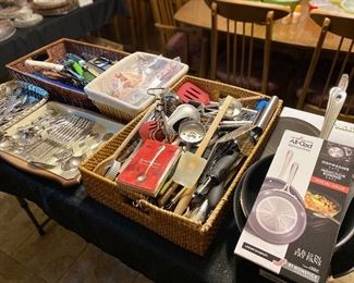 Utensils, community & Oneida silverware & a great knife assortment 