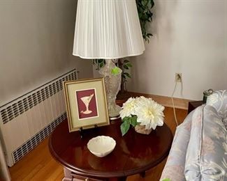 More lamps, more stands