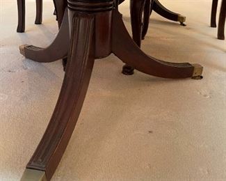 HENREDON 18th Century Portfolio Mahogany Dining Table & Chairs Set