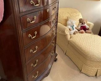 DREXEL HERITAGE 6 Piece Mahogany Bedroom Set