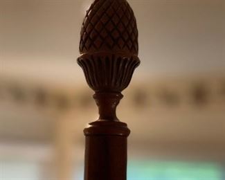 DREXEL HERITAGE Pineapple Post Bed