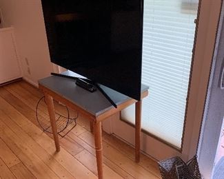 Family Room 
Samsung Tv