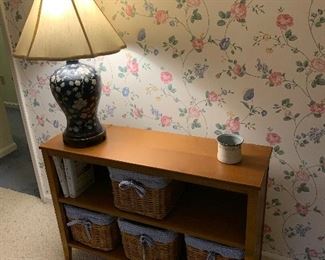 Bedroom 3
Bookcase, Lamp