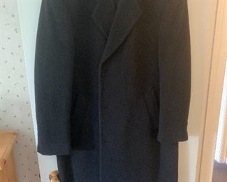 Bedroom 2
Cashmere coat men’s 