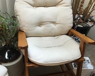awesome rocking chair with off-white cushions