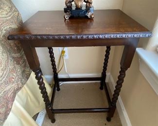 Antique Oak Lamp Table With Barley Twist Legs.