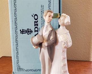 Lladro Wedding (4808) Bride and groom figurine