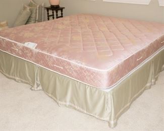King Size Mattress and Boxspring