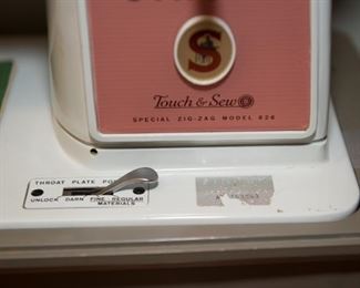 Singer Touch & Sew Sewing Machine