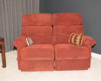 La-Z-Boy Reclining Loveseat