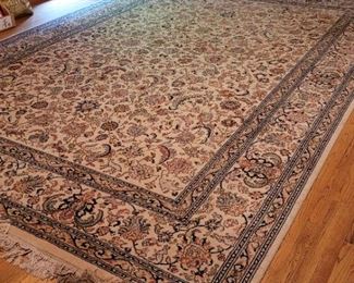 8.8 ft X 12 ft 100% Worsted Wool Area Rug