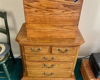 Thomasville End Table