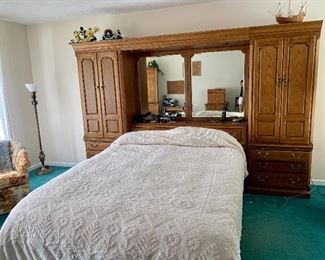 Queen Size Bed with built in Cabinets / drawers Unit