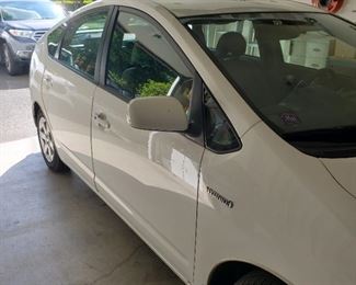 2006 Prius 100k
Pristine
All bells & whistles
