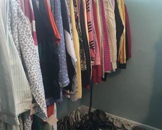 Women's clothing size medium