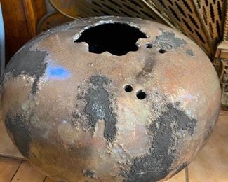 Tony Evans design CA Roku pottery