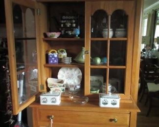 Red Oak Hutch