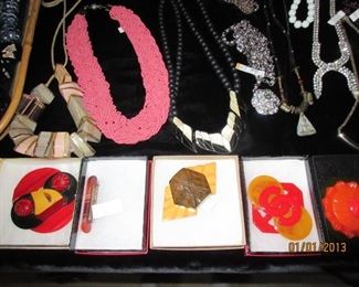 Bakelite Jewelry