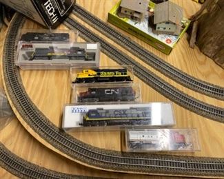 H scale train engines