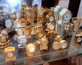Great collection of miniature clocks
