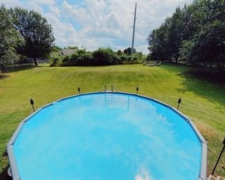 Above Ground Intex Pool with Sand Filter. (16ft) 