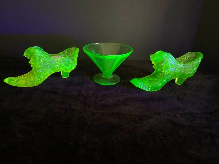 001 Vaseline Glass Including Two Fenton Cat Head Slipper Shoes and Candy Dish