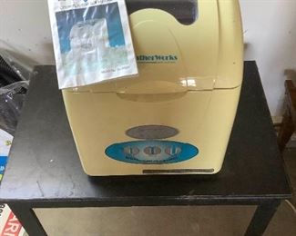 Counter Top Ice Maker