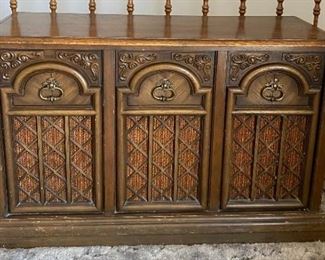 Monteverdi by Lloyds Console Stereo with 8 Track Turntable