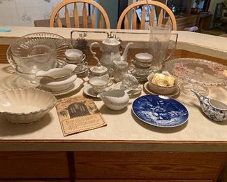 Tea Set and Miscellaneous Glassware