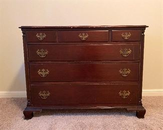 Vintage chest of drawers