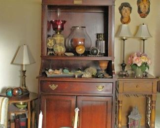 Cabinet, Lamps, Round Table, Lamps, Wine Rack