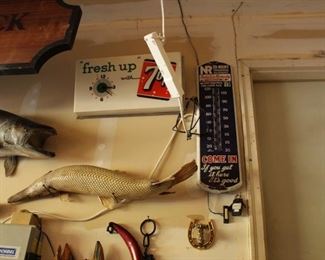 Fish Mounts, 7 Up Sign