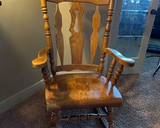 Large-sized Rocking Chair